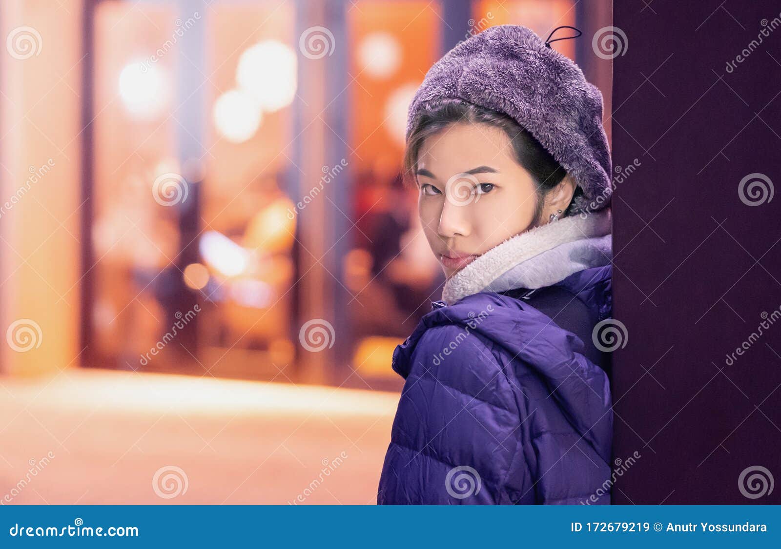 https://thumbs.dreamstime.com/z/woman-winter-fashion-beauty-skin-cosmetic-orange-toned-background-sendai-japan-172679219.jpg