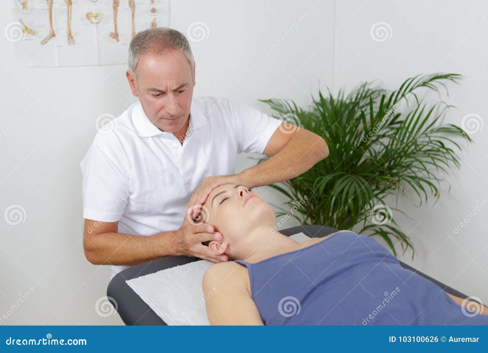 Woman chiropractor near me