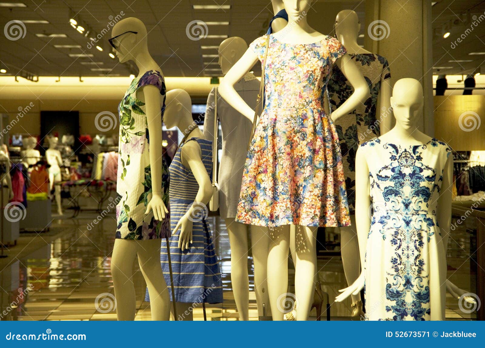 Women Dress Department Store Editorial Photo - Image of store, shop ...