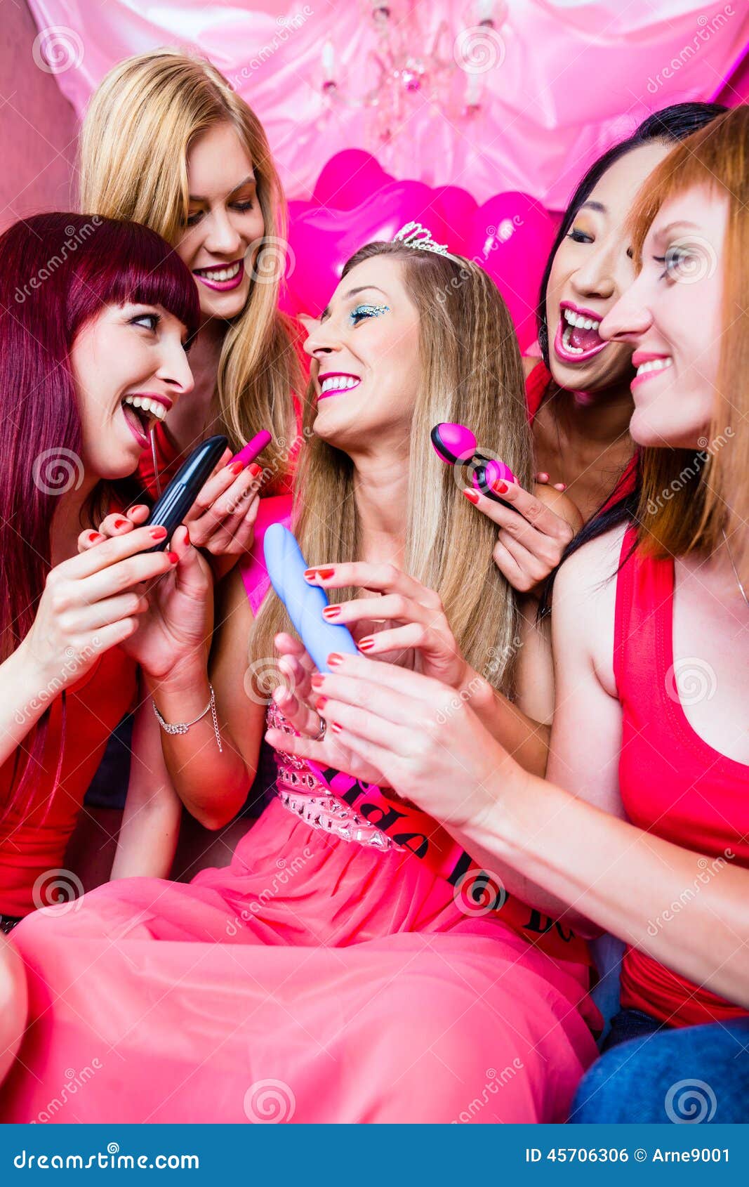 Women Having Sex At A Party 8