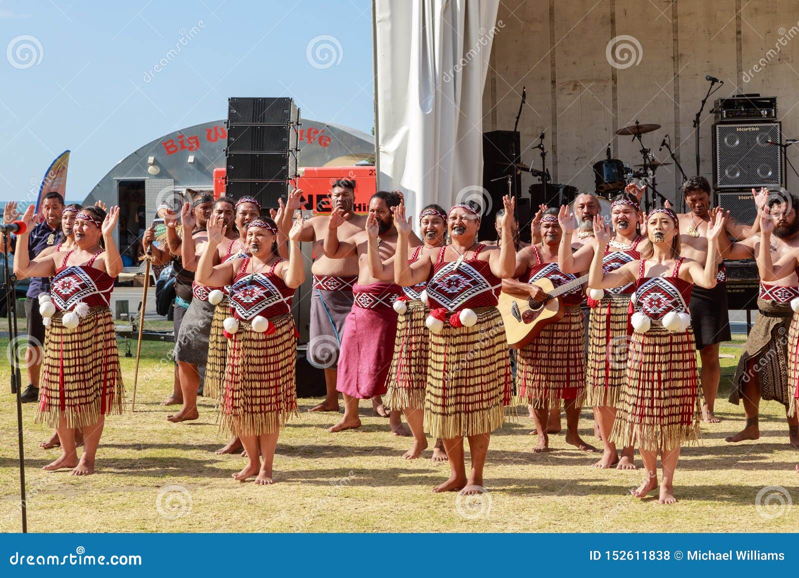 new zealand traditional dance
