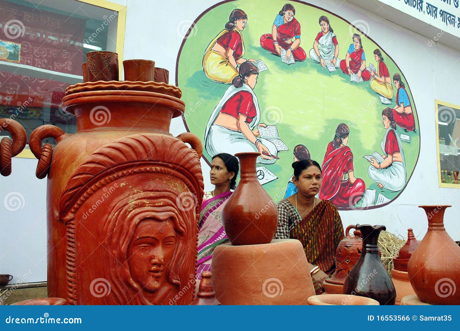 Women Pottery Artist in India Editorial Photo Image of kolkata