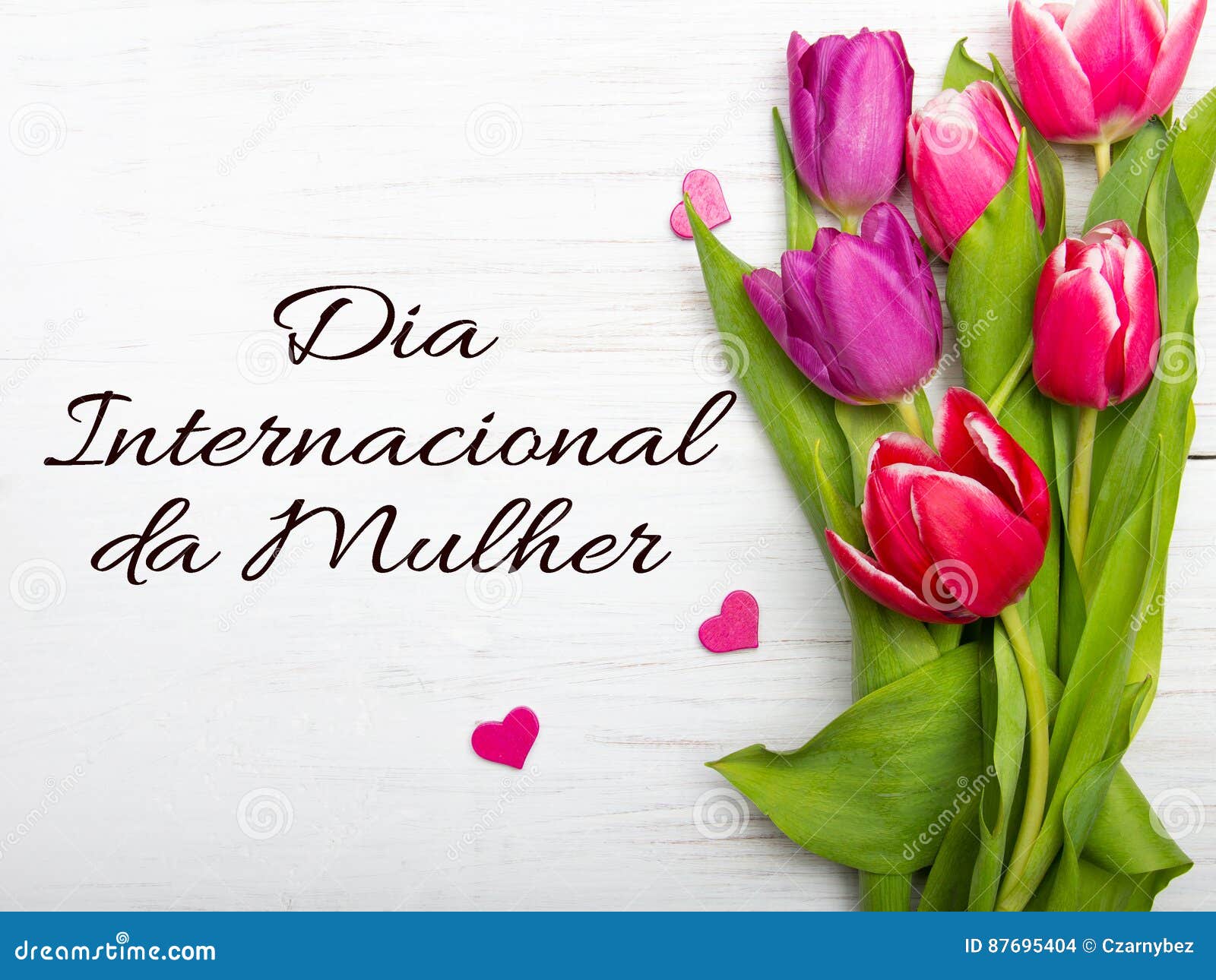 women`s day card with portuguese words `dÃÂ­a internacional da mulher`.