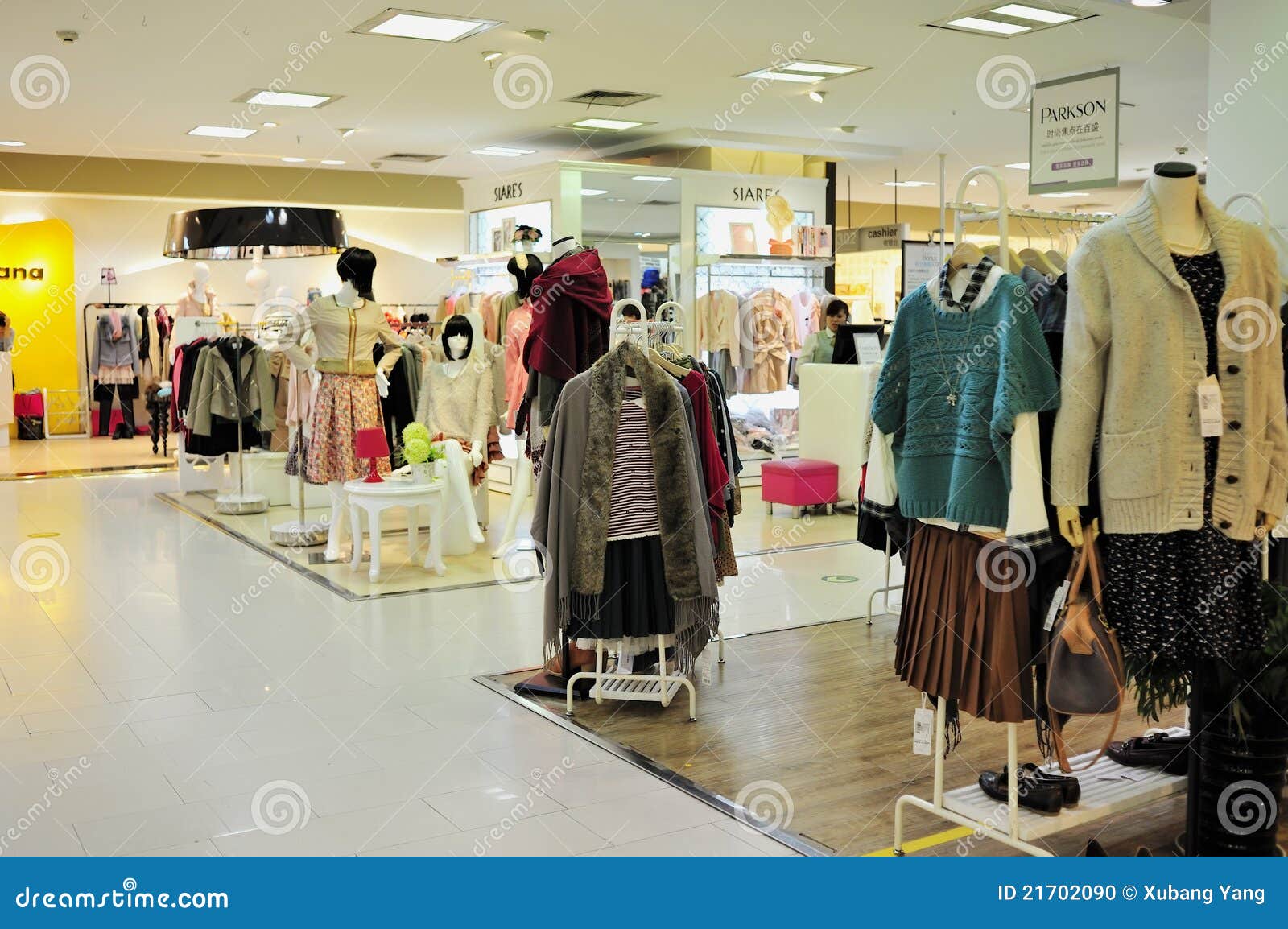 woman clothing stores