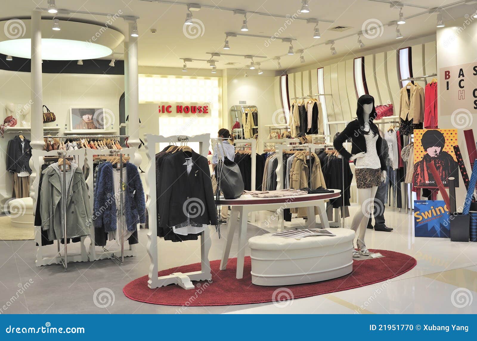 trendy clothing stores for women