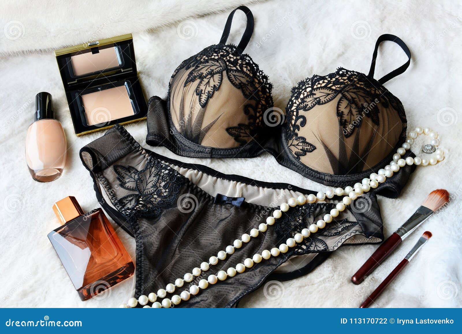 Women`s Lace Underwear is Black Color: Bra and Panties. Stock Photo - Image  of brassiere, panties: 113170722