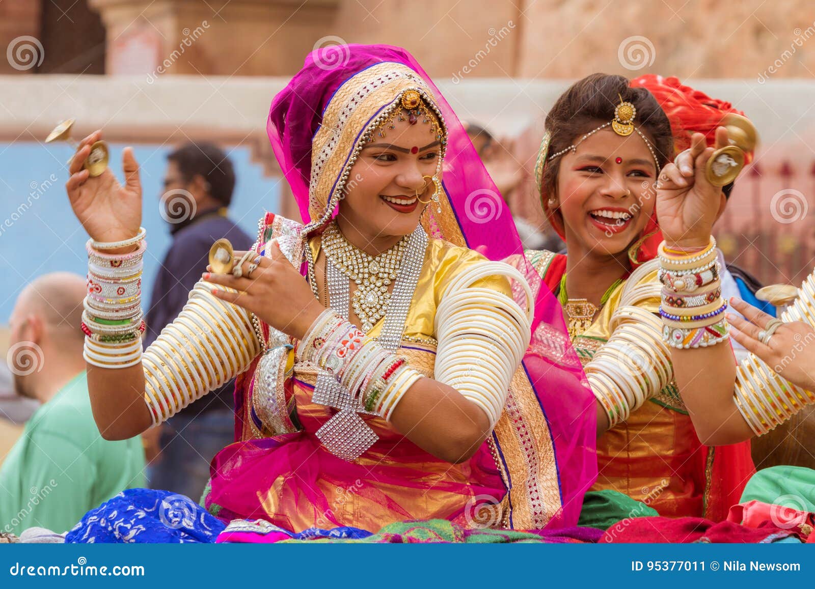 Women Singers on a Camel Cart Editorial Photo - Image of color, parade ...