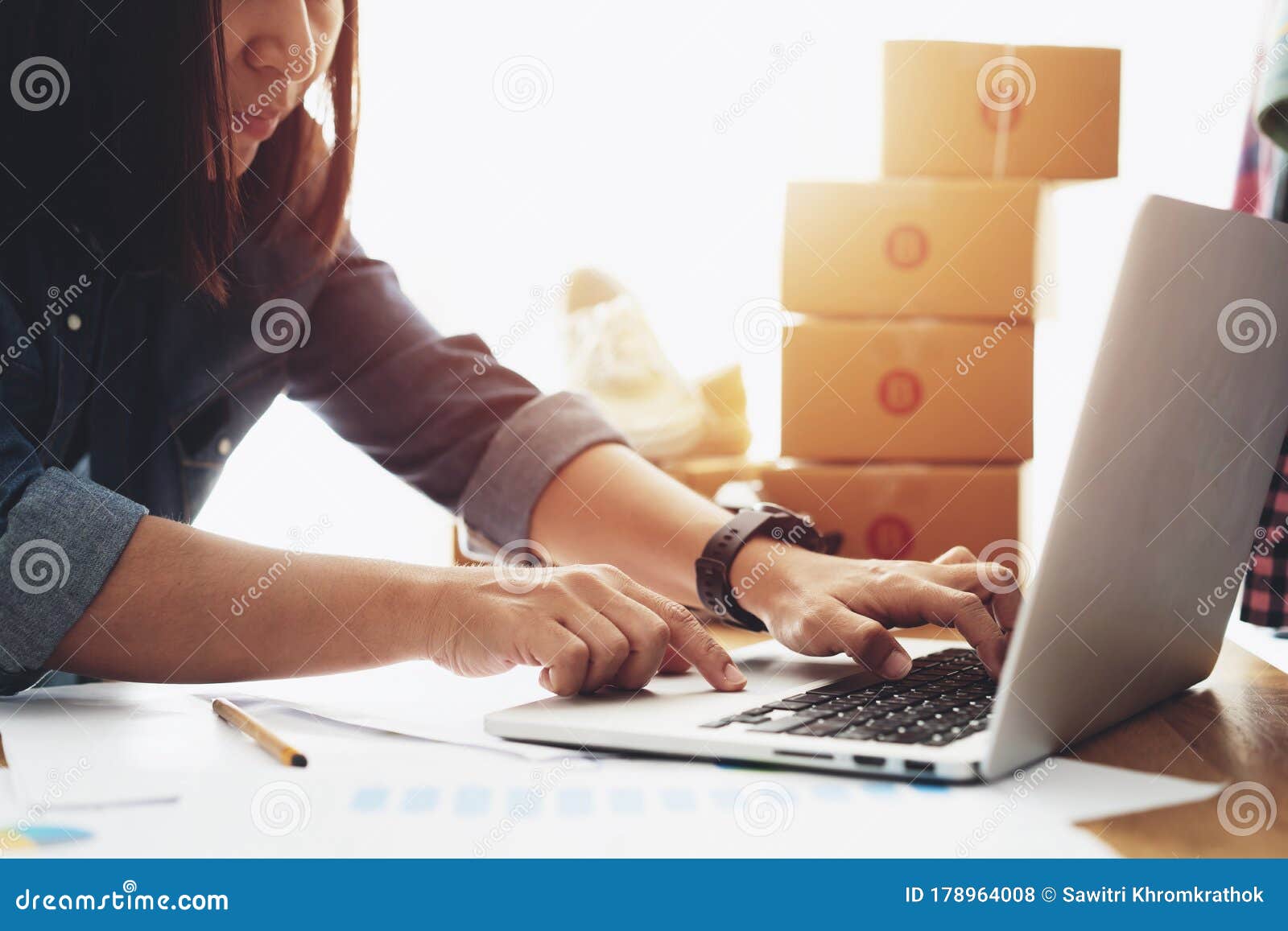 women using laptop selling online work from home