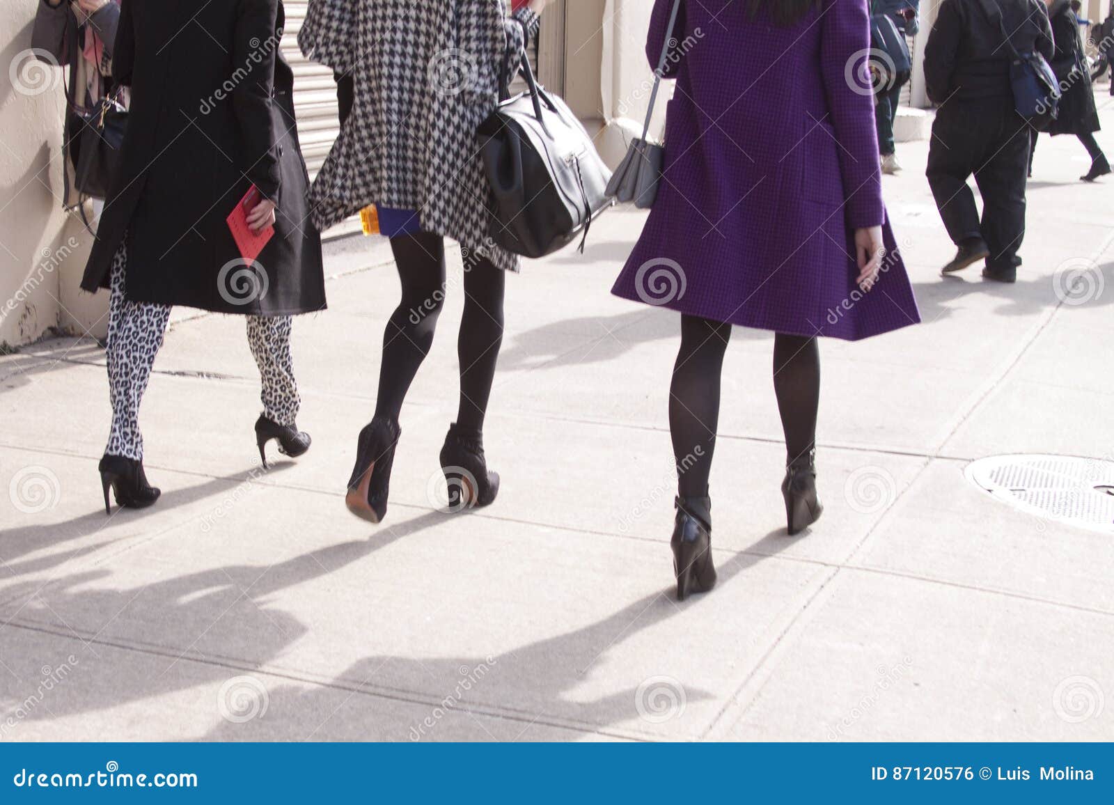 women walking in the city