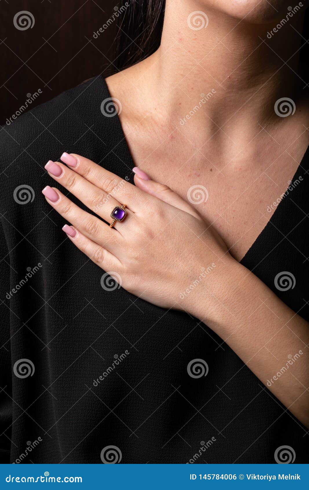gold ring designs indian Men & Women engagement gold ring designs,gold ring,jewelry,Women  Latest Gol | Anillos de moda, Anillos de joyería, Anillos de compromiso