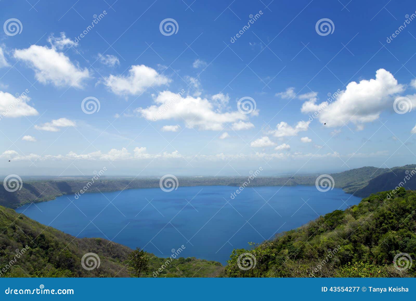 wonderful volcanic crater lake apoyo