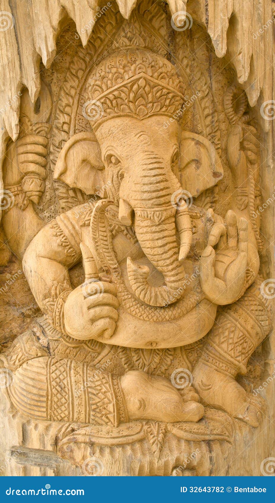 Wood carving of Ganesha stock photo. Image of hinduism 32643782