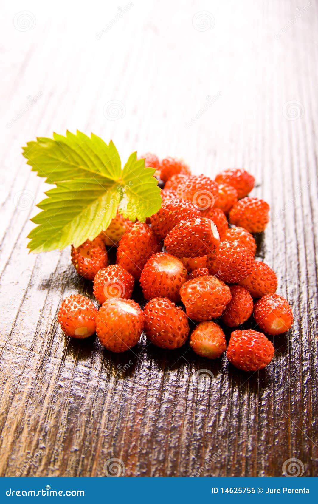 Wood strawberries stock photo. Image of food, sweet, table 14625756
