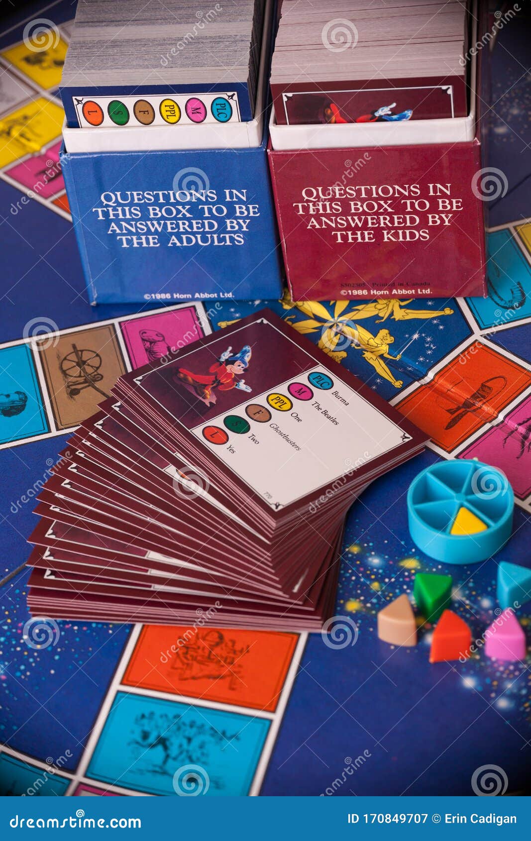 Trivial Pursuit Disney Edition Editorial Photography - Image of slice,  categories: 170849707