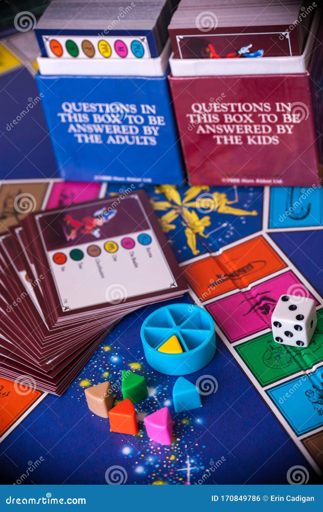 Trivial Pursuit Disney Edition Editorial Photo - Image of game, family: 170849786
