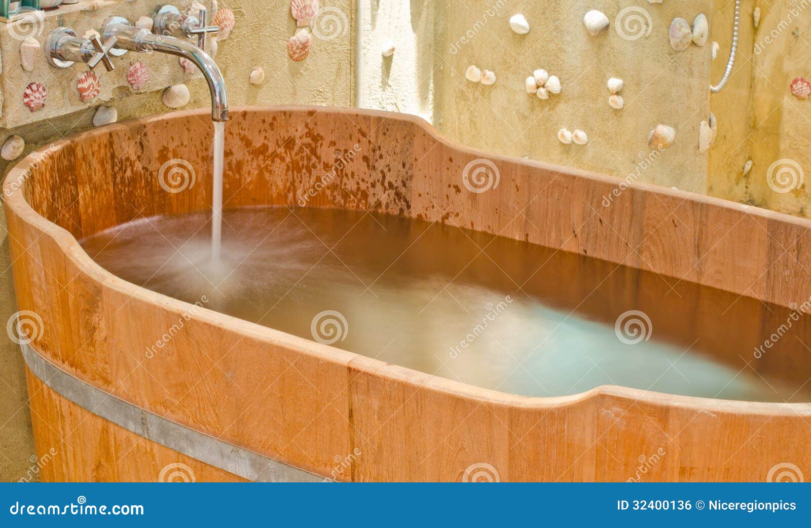 Wooden Bathtub Royalty Free Stock Image - Image: 32400136 Wooden Bathtub Royalty Free Stock Image - Image: 32400136