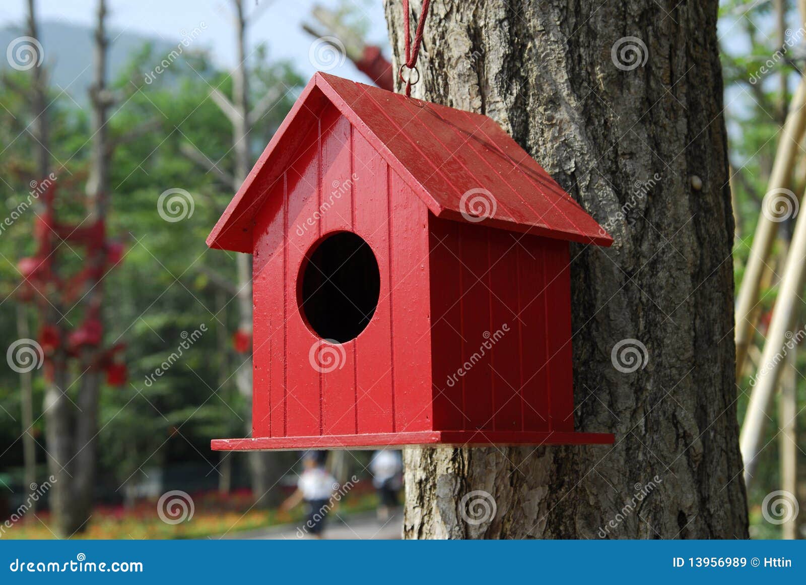 Wooden Bird Nest Royalty Free Stock Images - Image: 13956989