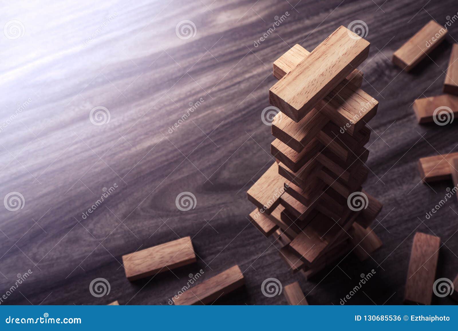 Ghép hình gỗ là một trò chơi giáo dục tuyệt vời cho trẻ nhỏ giúp cải thiện tính nhạy bén và khả năng tư duy logic. Xem hình ảnh liên quan đến ghép hình gỗ sẽ khiến bạn cảm thấy hứng thú và muốn tham gia ngay lập tức để tận hưởng niềm vui với những khối gỗ đẹp mắt đó.