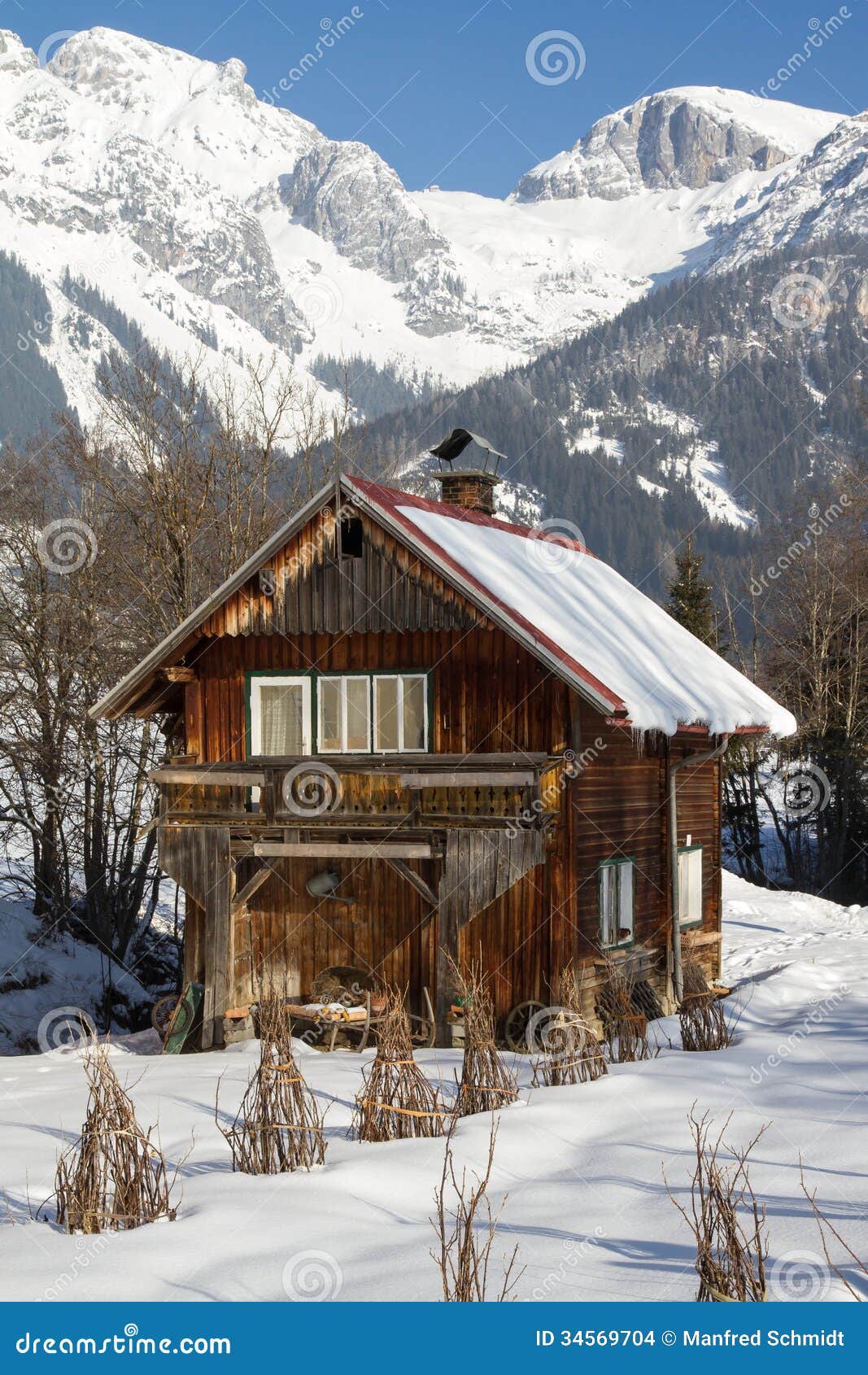 Wooden cabin stock photo. Image of crystal, beautiful 34569704