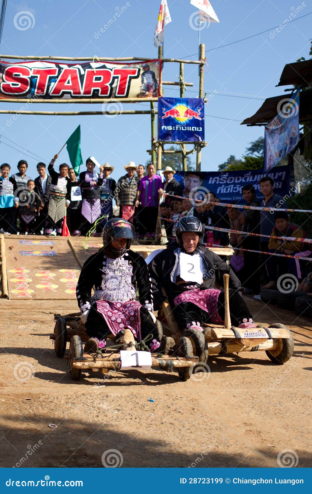 The wooden cart racing editorial stock image. Image of cart 28723199
