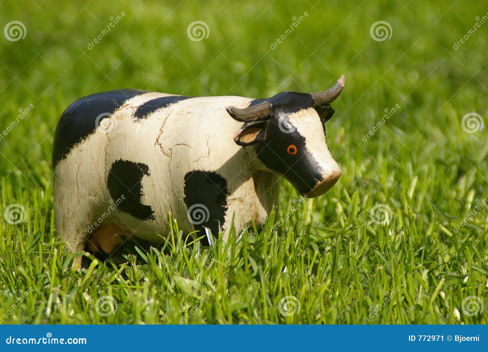 Wooden cow stock image. Image of wodden, animals, fields - 772971