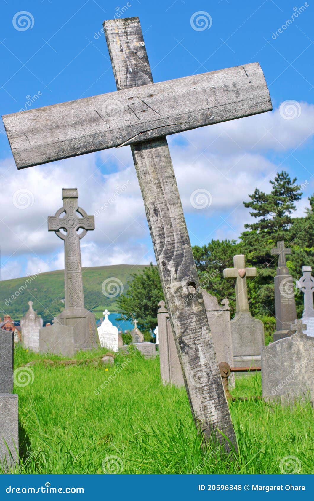 Wooden Cross Poor Pauper's Grave Stock Photo - Image: 20596348