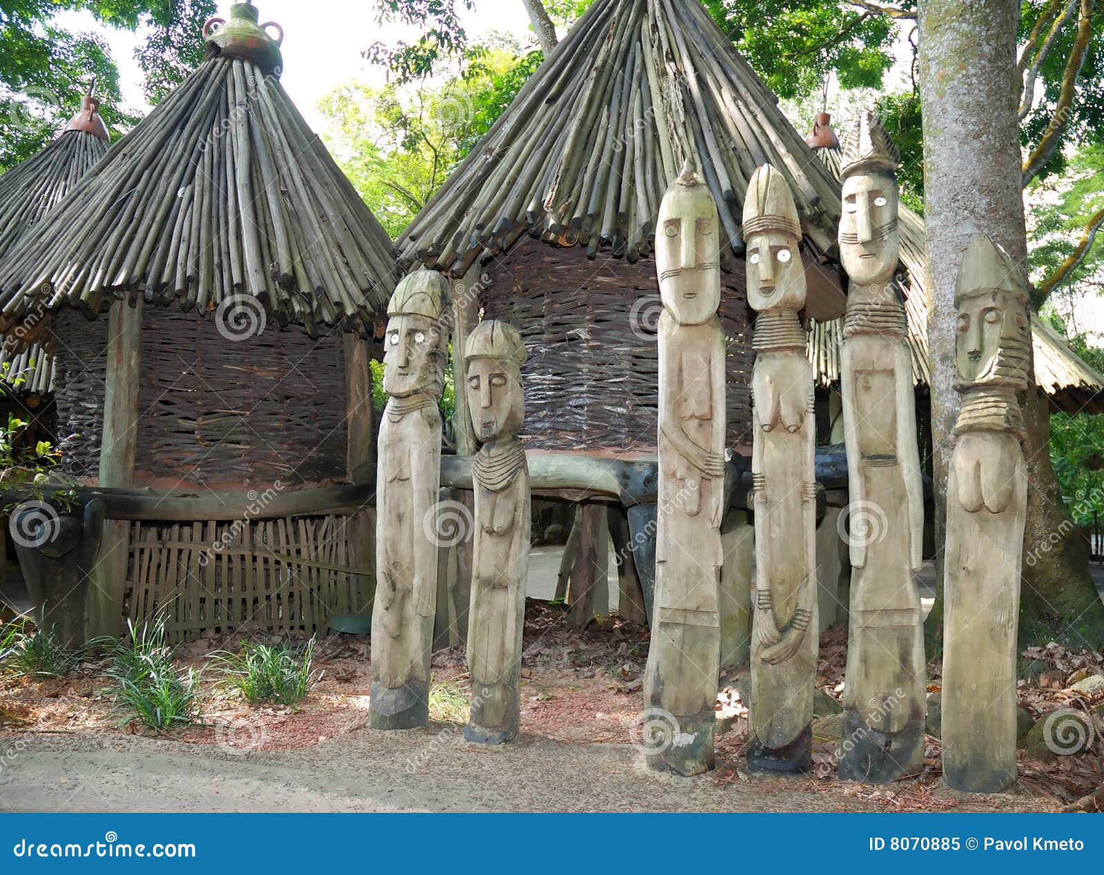 Wooden sculpture editorial image. Image of kenya, kongo 8070885