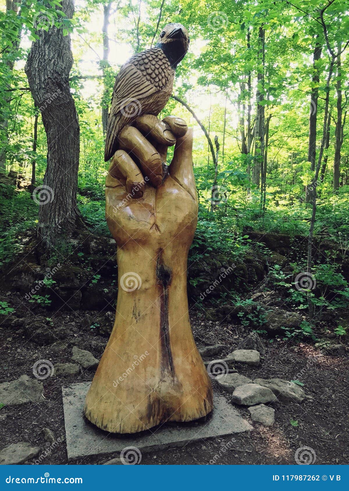 Wooden sculpture editorial photography. Image of wooden 117987262