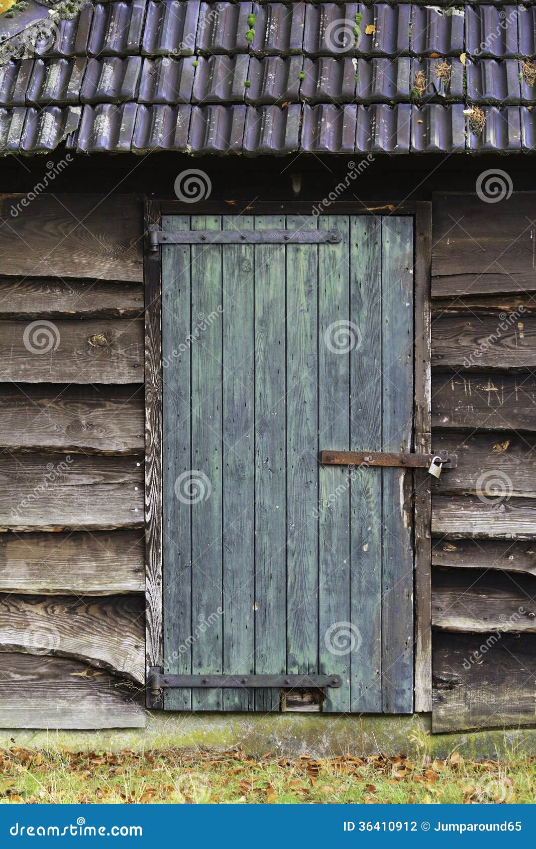 Wooden Shed Door Stock Photography - Image: 36410912