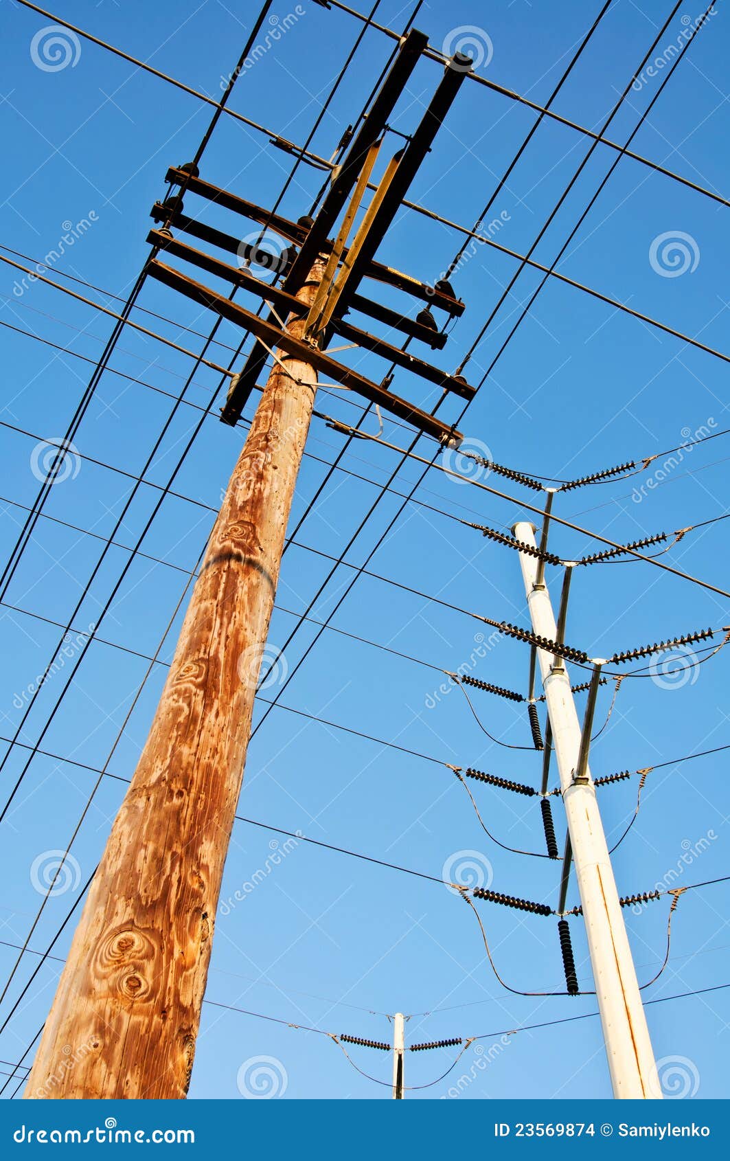 Postes de madera para lineas electricas Postes de madera para lineas electricas