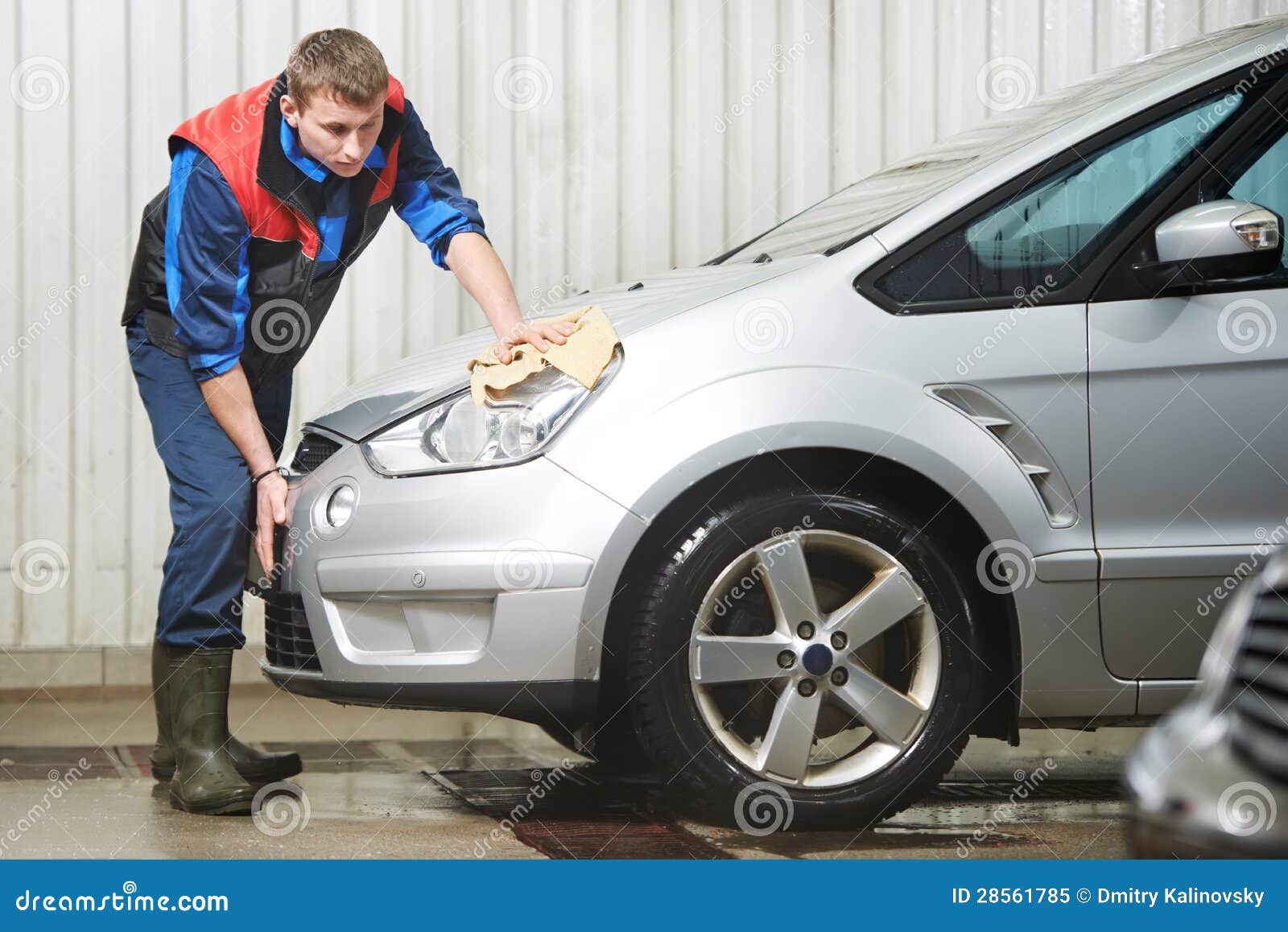 Worker Cleaning Car with Water and Sponge Stock Image Image of glass