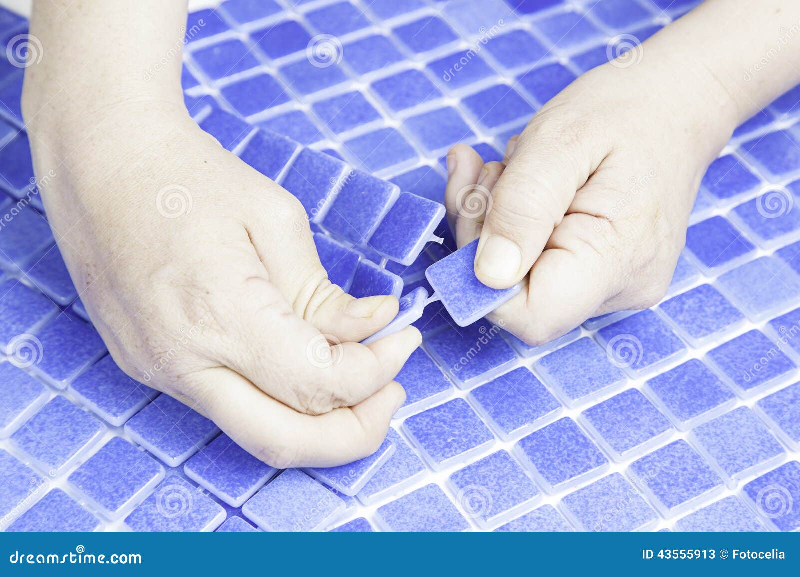 Worker tiles stock image. Image of cutting, level, renovating 43555913
