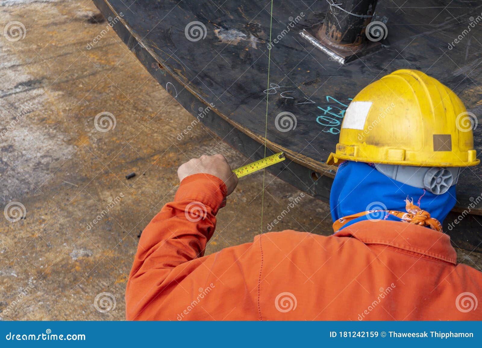 Using a Measuring Tape To Measure the Dimension Plumb of Steel