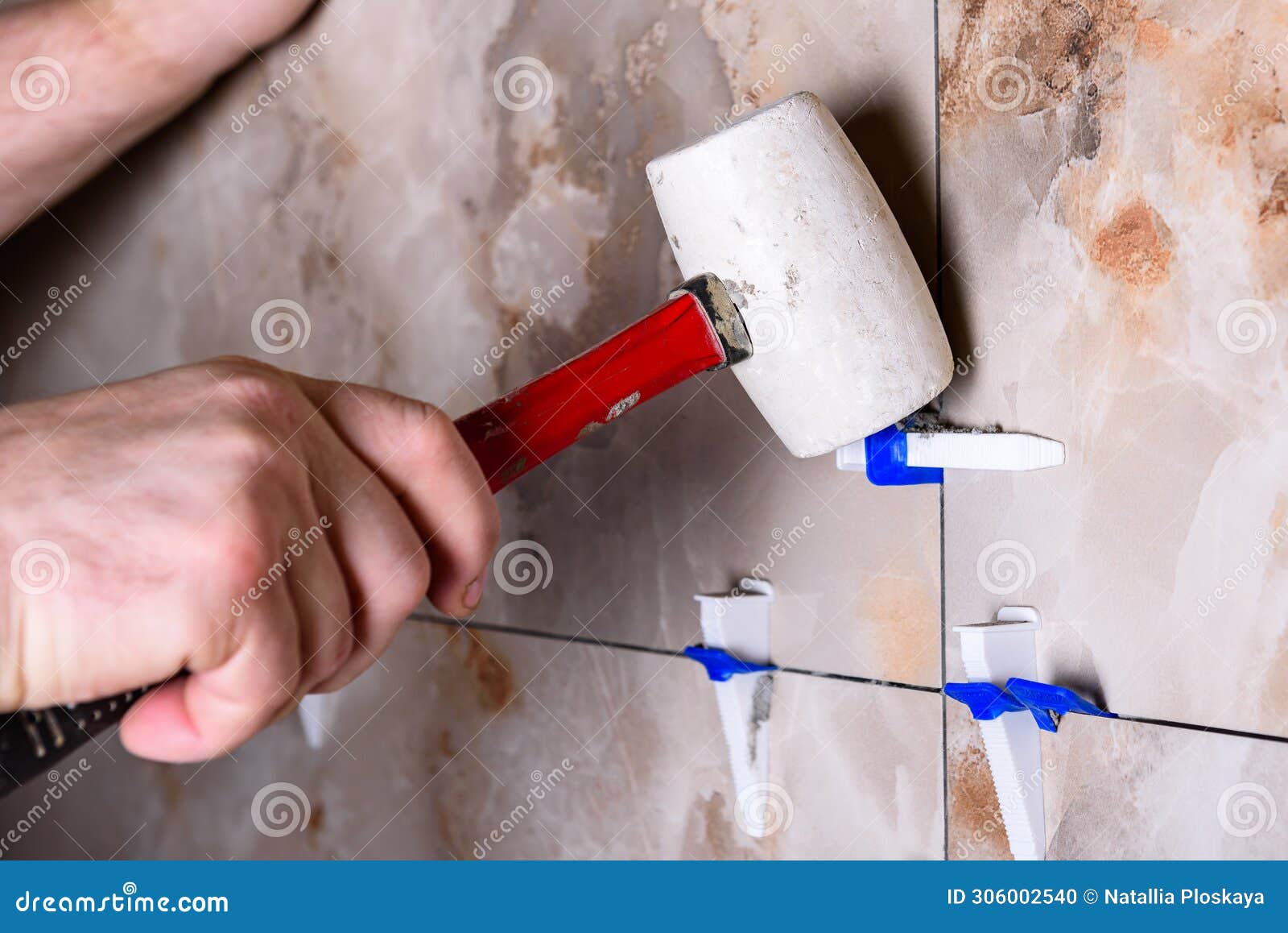 Removing tile leveling clips deals