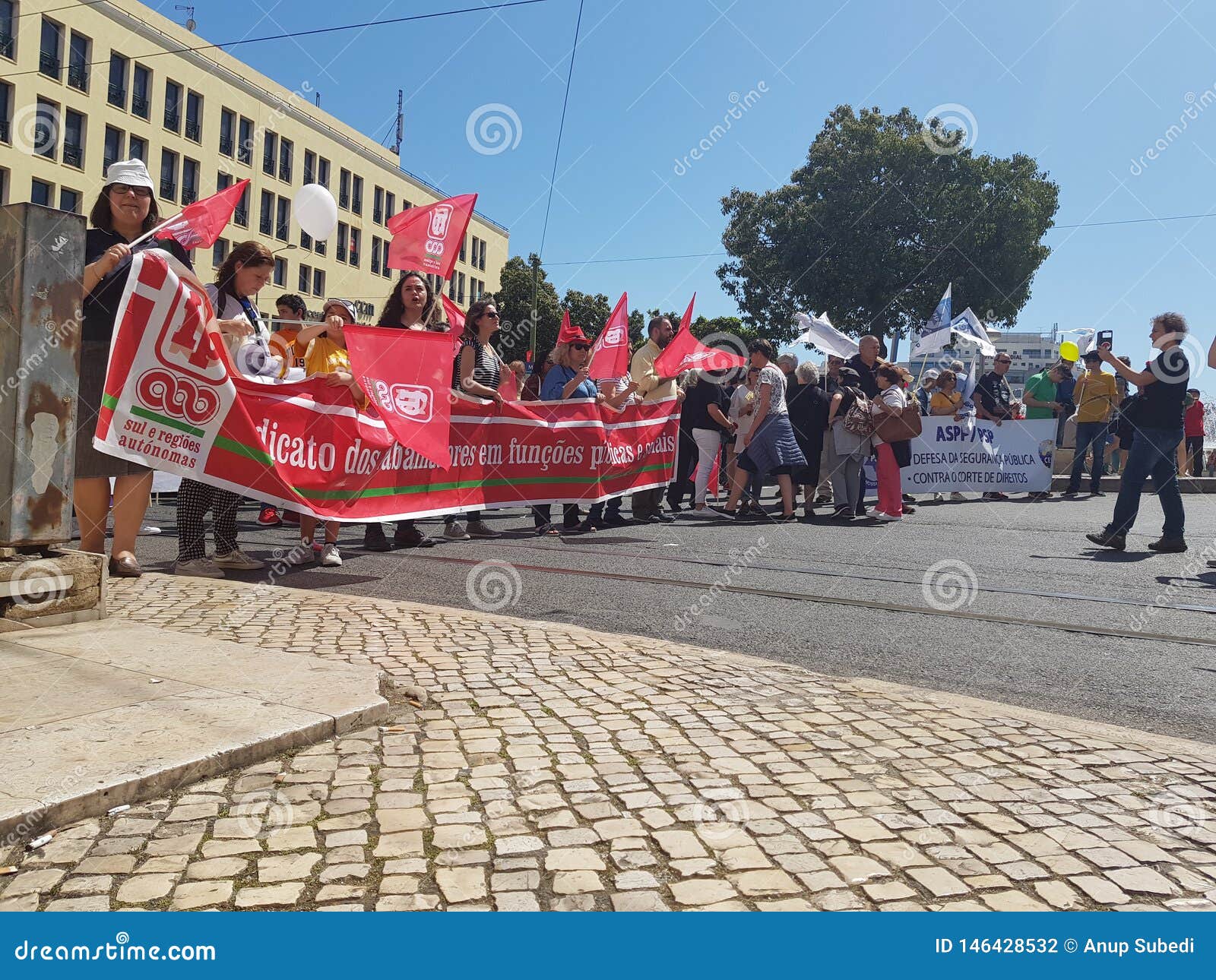 Workers Day Celebration In Praca De Martin Monize Editorial Photography Image Of Crowded Ethnicity