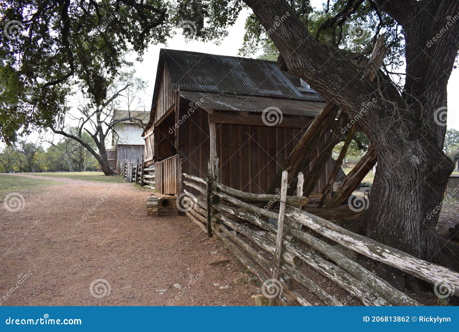 working farm in johnson city texas