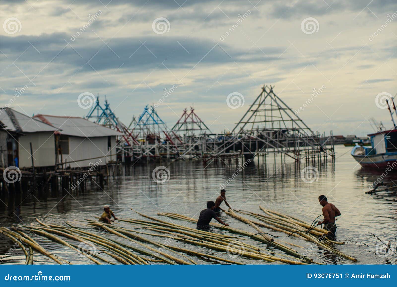 Amir Hamzah (Ambiyaah) - Photos