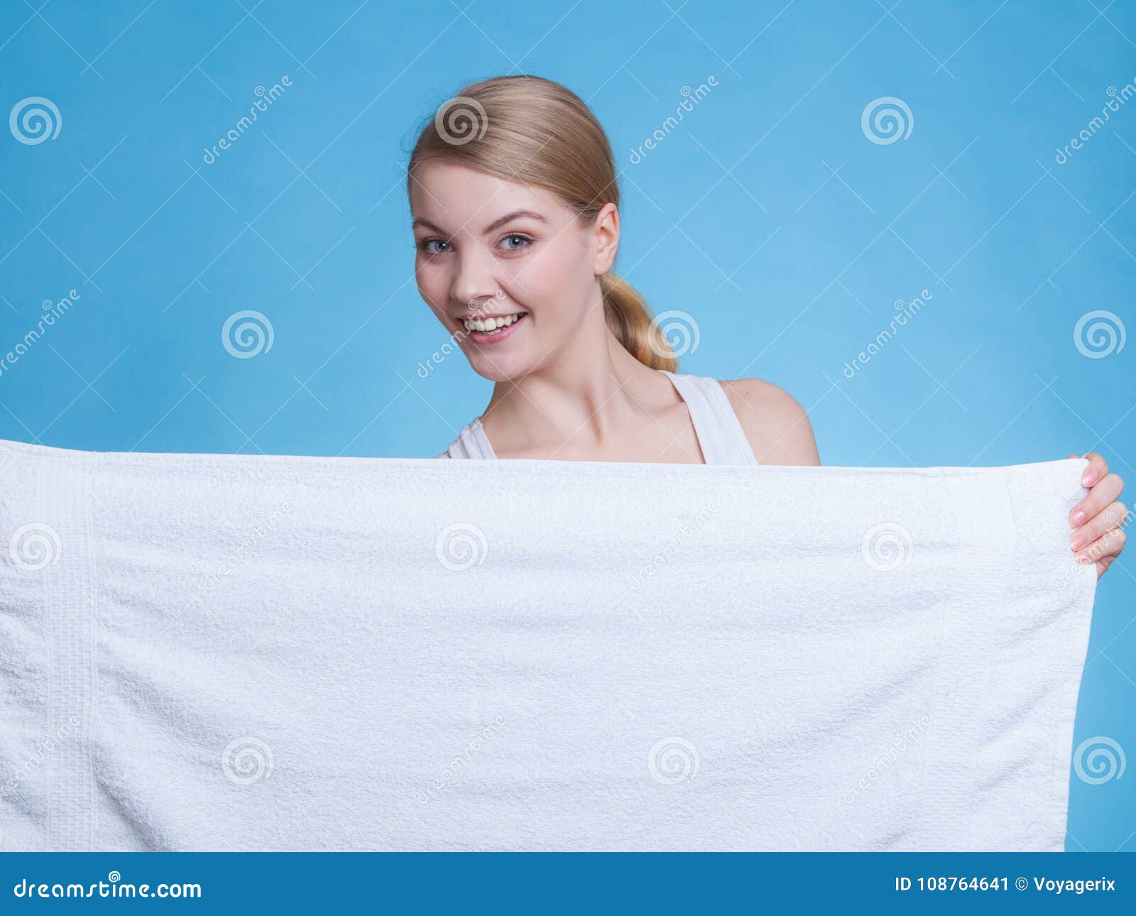 Спадающее полотенце