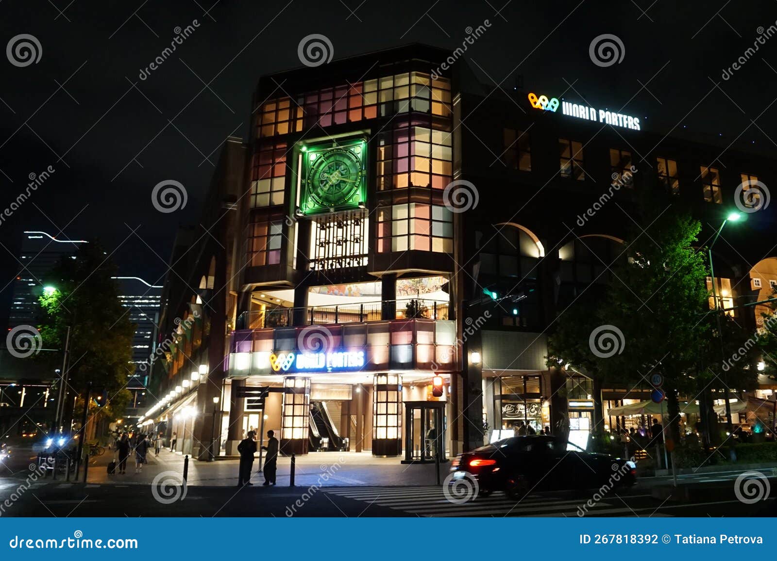 World Porters is a Famous Shopping Mall in Yokohama. Night Time ...