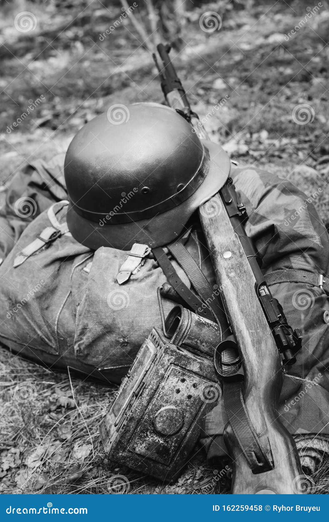 Premium Photo  Soldier wehrmacht shoots with a rifle