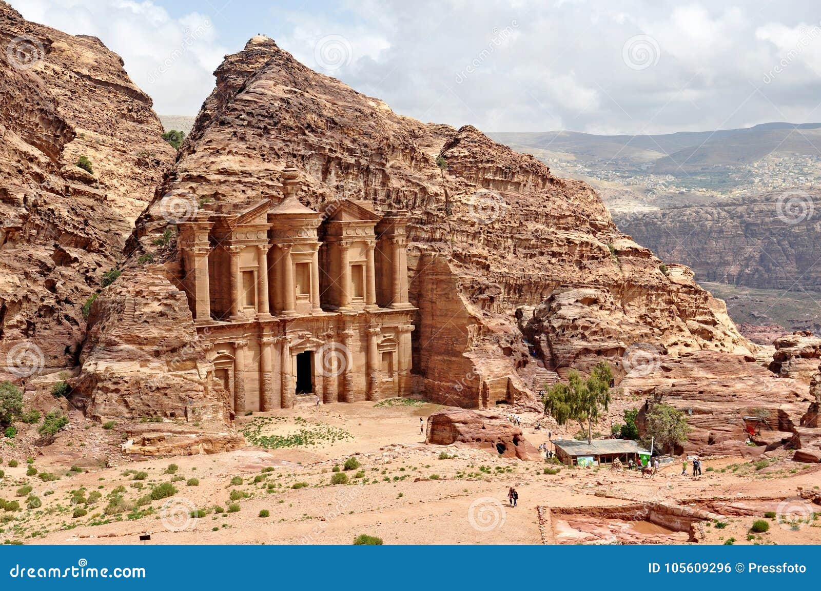 The Treasury Temple And City Of Petra 