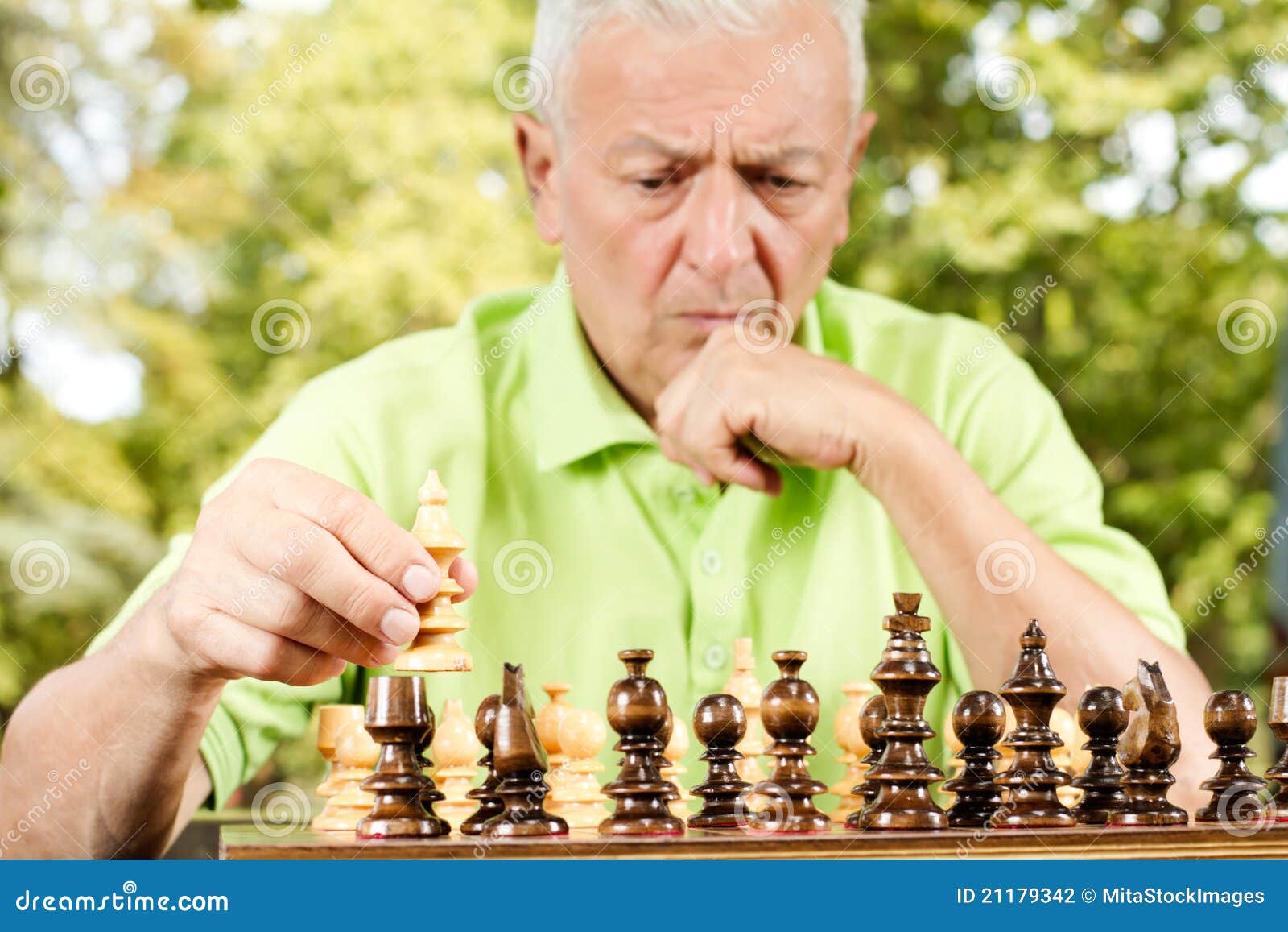 Person Playing Chess Images – Browse 57,739 Stock Photos, Vectors