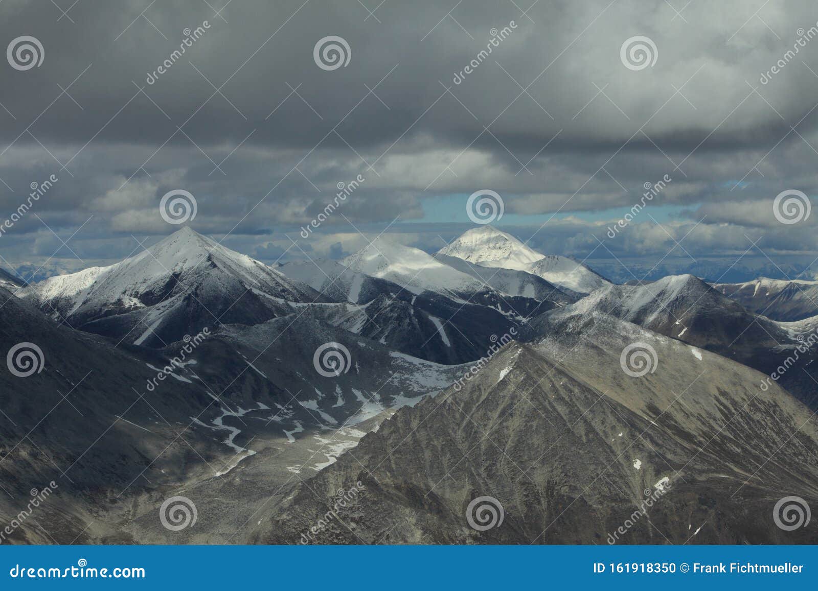 wrangell-st.elias np,photographed from the plane, alaska, usa