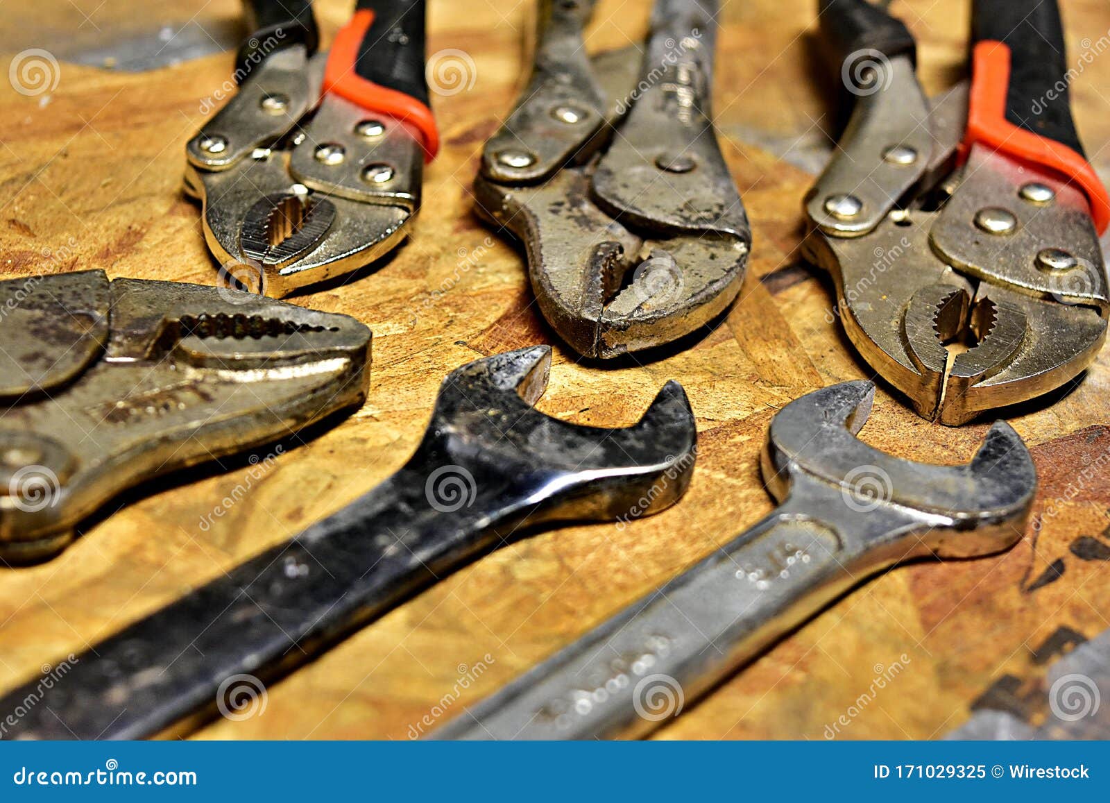 Wrenches vs vise grips stock image. Image of flat, adjustable 171029325