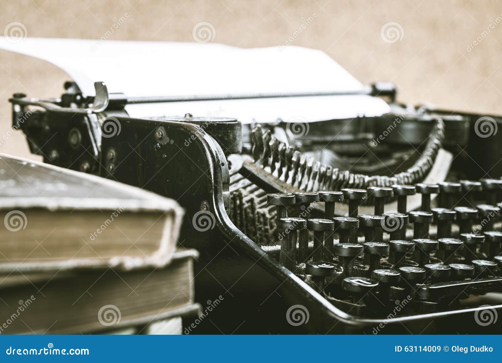 22,141 Old Typewriter Paper Stock Photos - Free & Royalty-Free Stock Photos  from Dreamstime