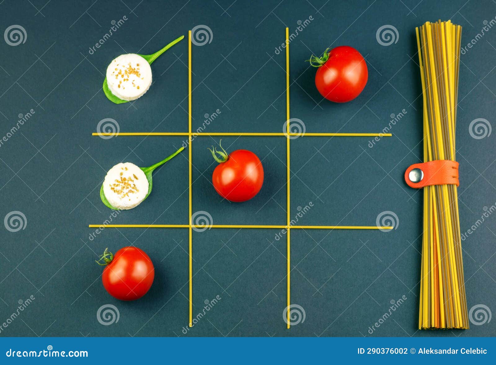 X and O spaghetti game II stock photo. Image of green 290376002