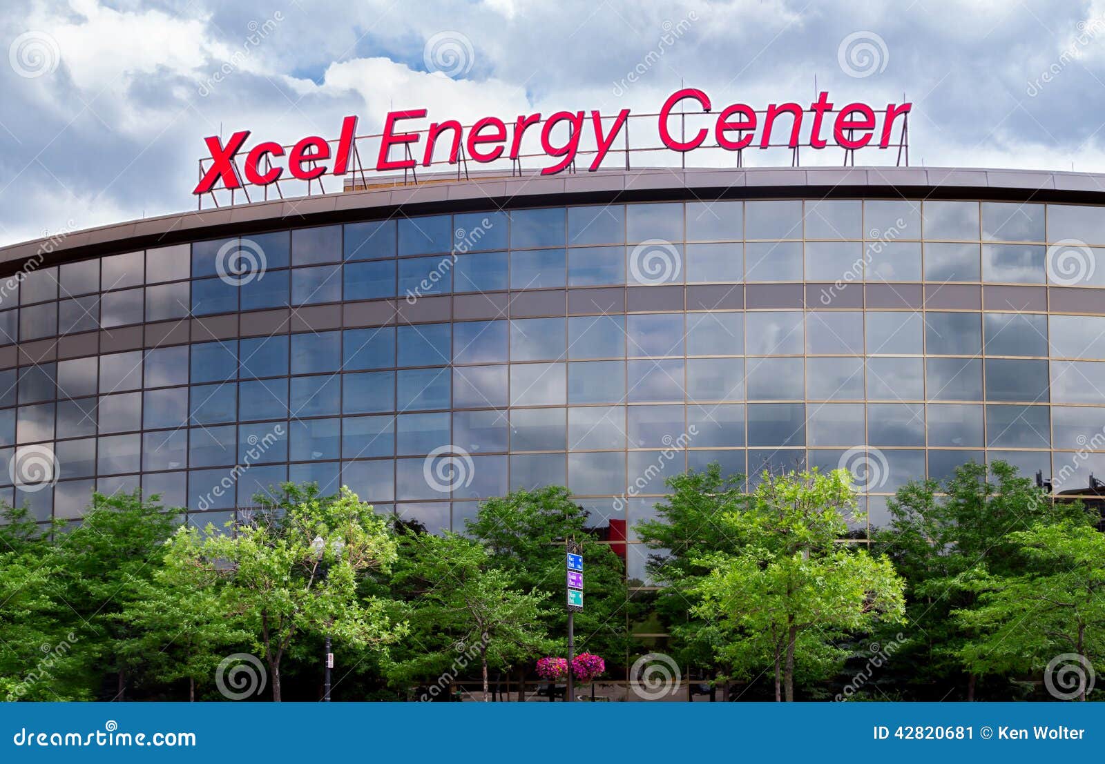 Xcel Energy Center Editorial Photo - Image: 42820681