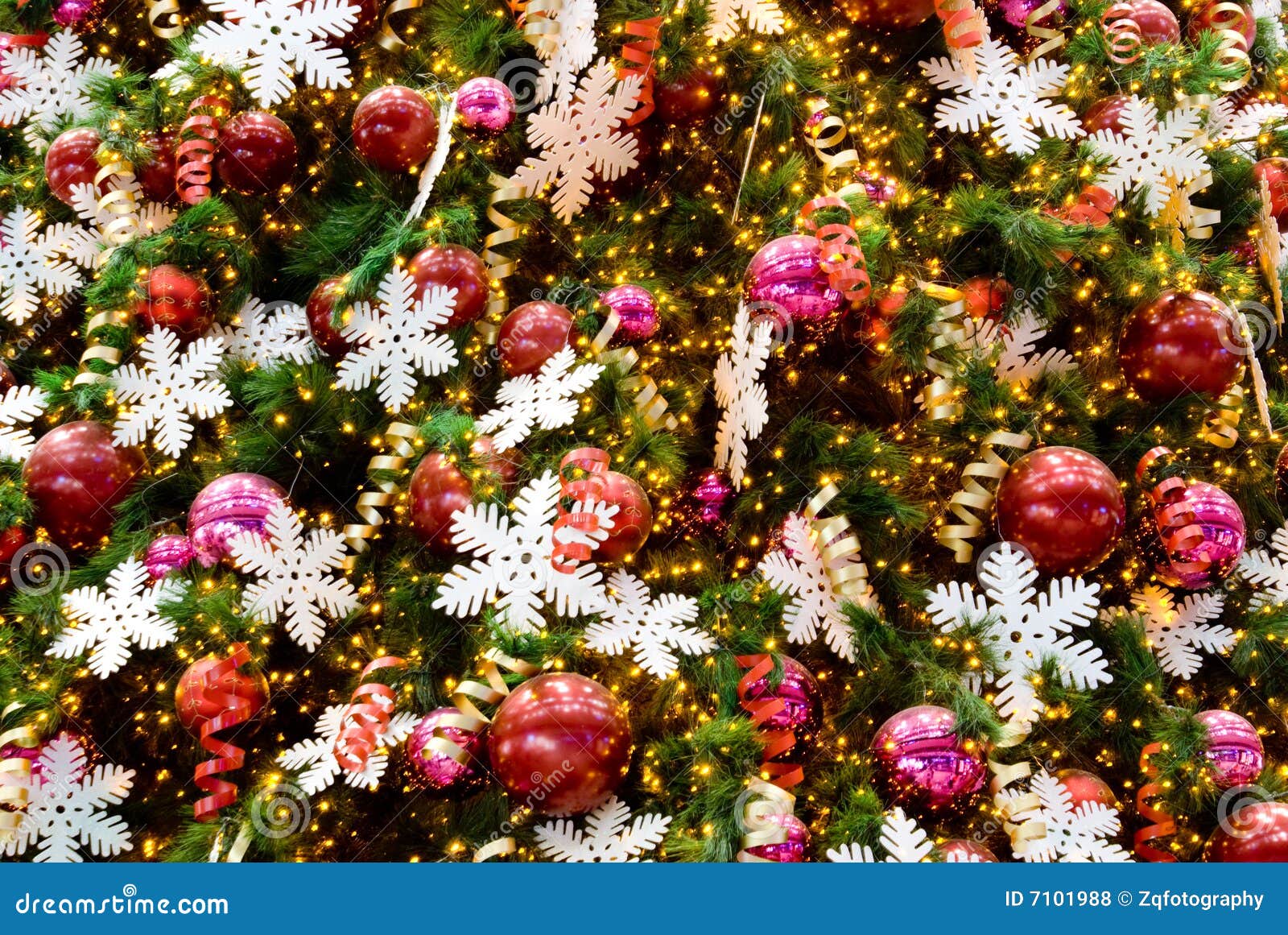 Xmas Light Up stock photo. Image of frame, decoration 7101988