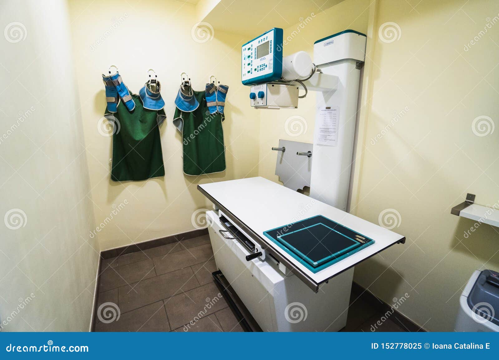 XRays Inside a Hospital for Animals Editorial Image Image of clothes