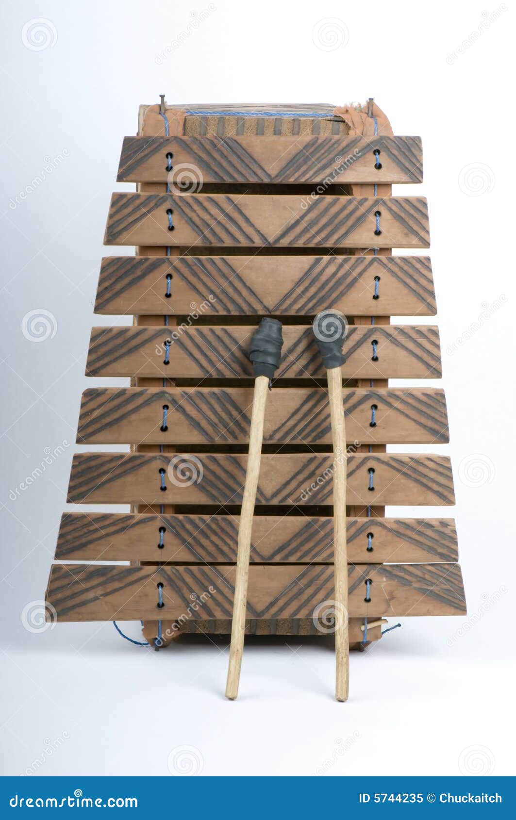 Xylophone Handcrafted immagine stock. Immagine di perfezionamento 5744235